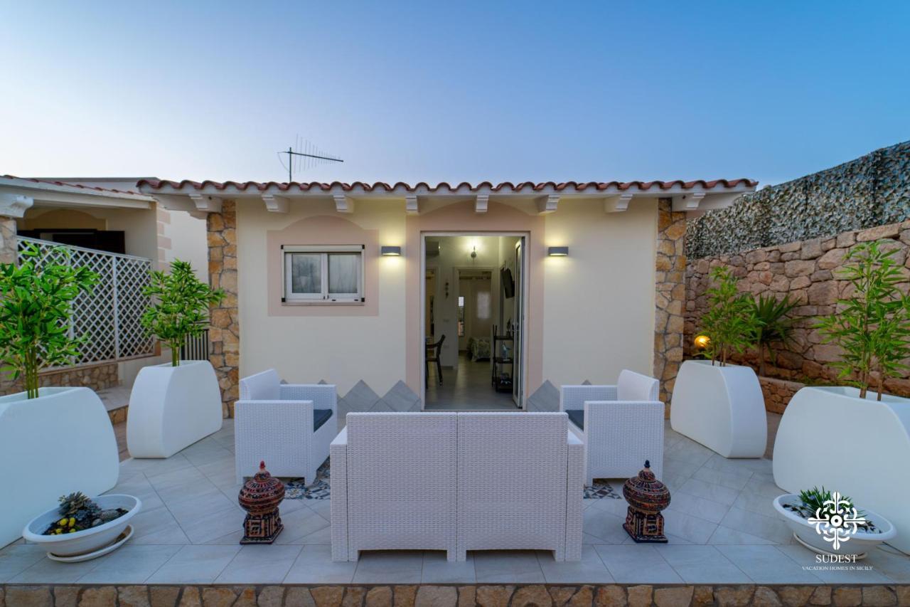 Borgo Marino Beach Residence Lampedusa Exterior photo