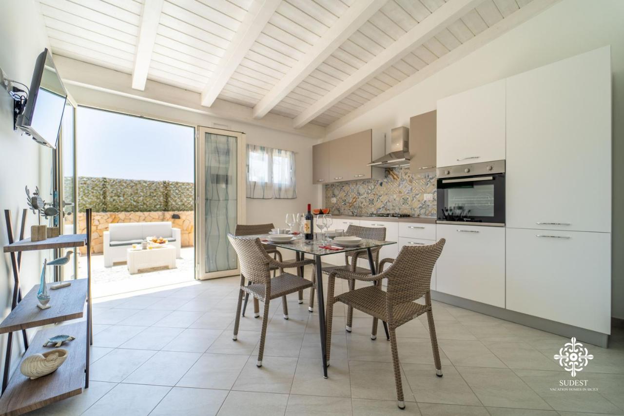 Borgo Marino Beach Residence Lampedusa Exterior photo