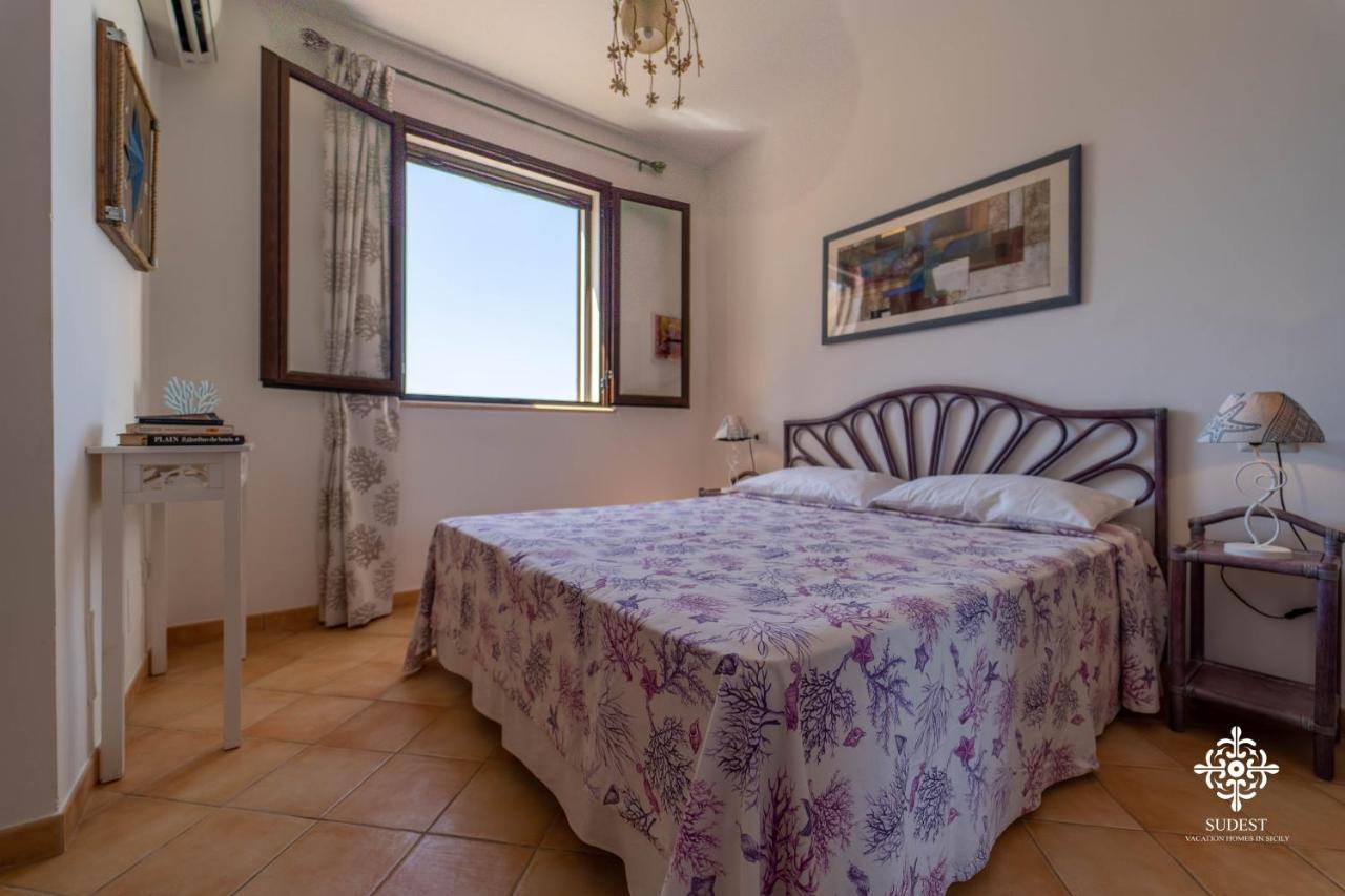 Borgo Marino Beach Residence Lampedusa Exterior photo